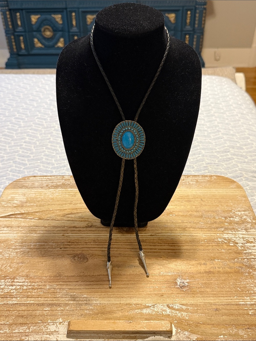 Vintage Western Turquoise Blue Men’s Bolo Tie